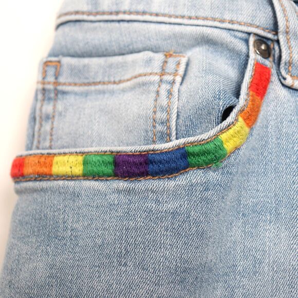 Lane Bryant Signature Fit Boyfriend Capri - Pride Embroidered Light Wash 16 - Picture 5 of 8